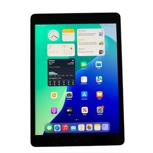 Apple iPad 10.2" 9th Gen (2021), Wi-Fi, Touch ID - Excellent Condition - 64 GB